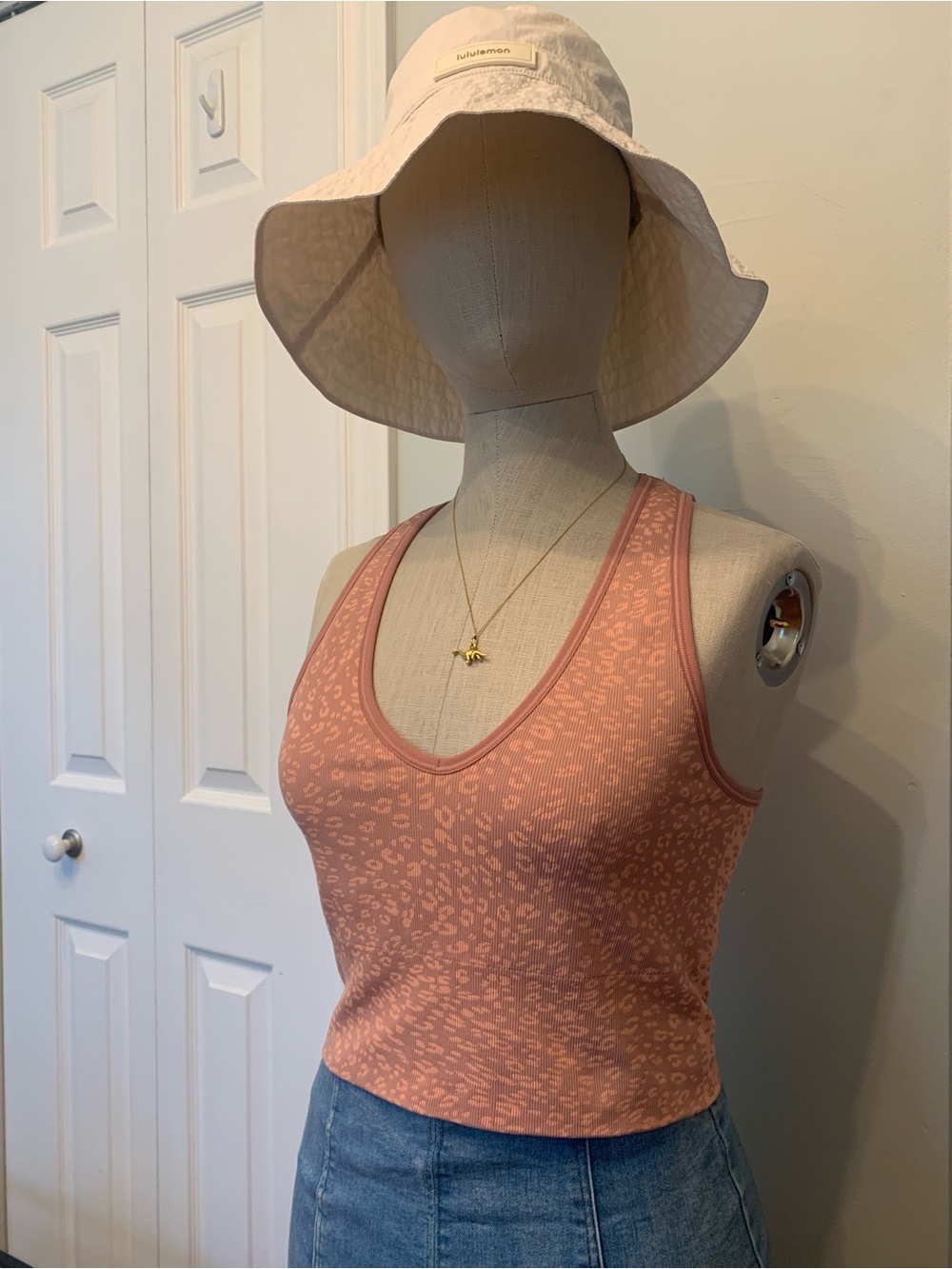 Athleta Two-Tone Reversible Tank, Leopard and Rose, XS